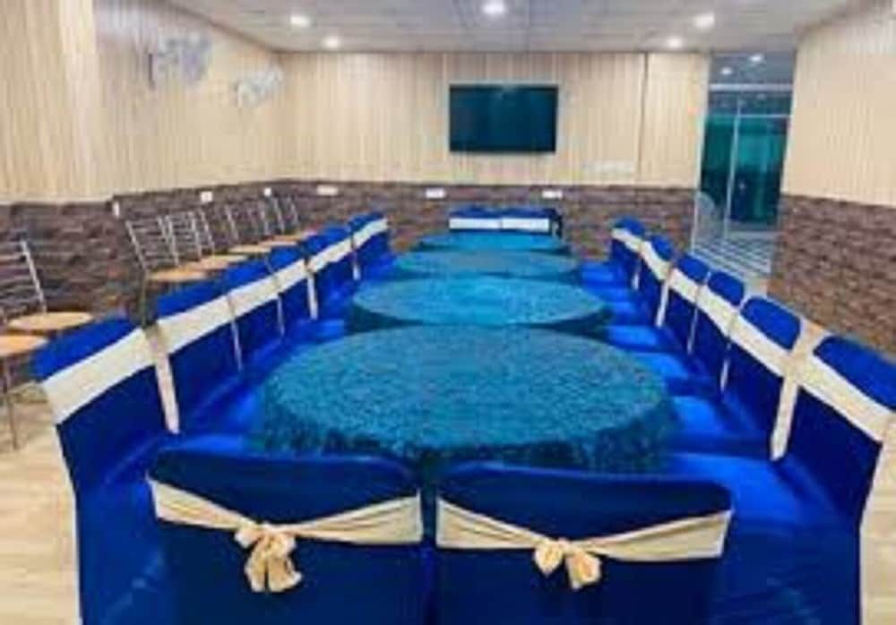 Пхулбани: Hotel KP's Salunki