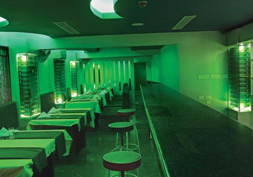 Cheppad: Empire Residency