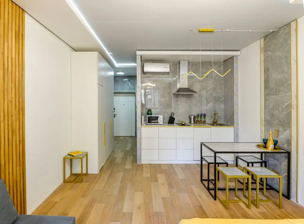 Москва: Апартаменты #1 Grey studio for 2+2 by Lo Apartments