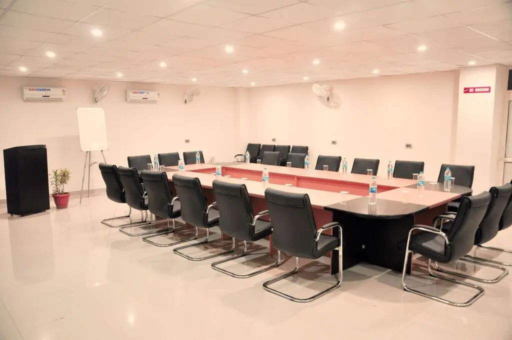 Наинитал: GenX Sundaram Haldwani