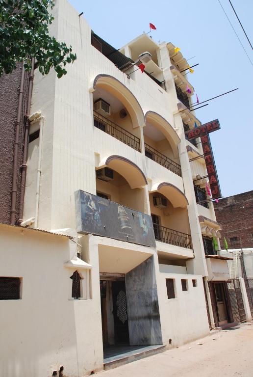 SPOT ON 46886 Hotel Natraj — фото 1