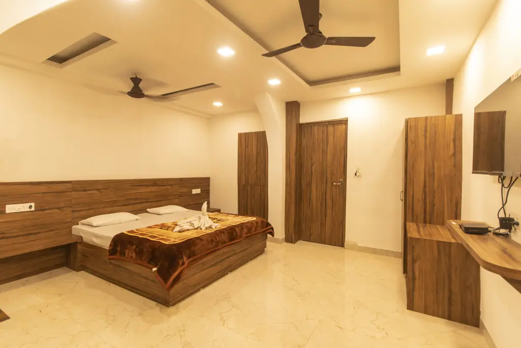 Пачмарай: Hotel Meghdoot