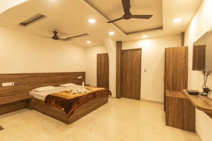 Пачмарай: Hotel Meghdoot