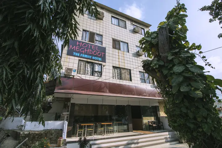 Пачмарай: Hotel Meghdoot