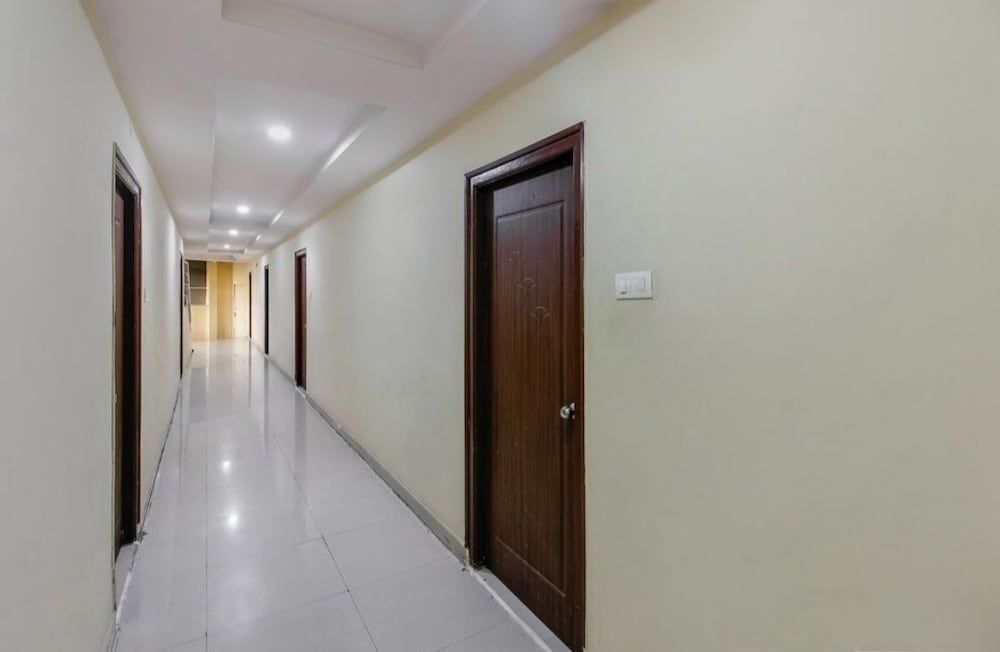 Хидерабад: Hotel Maruthi Residency Inn