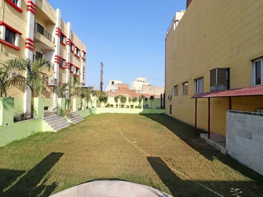 Матхура: OYO 11426 Hotel Jyoti Residency