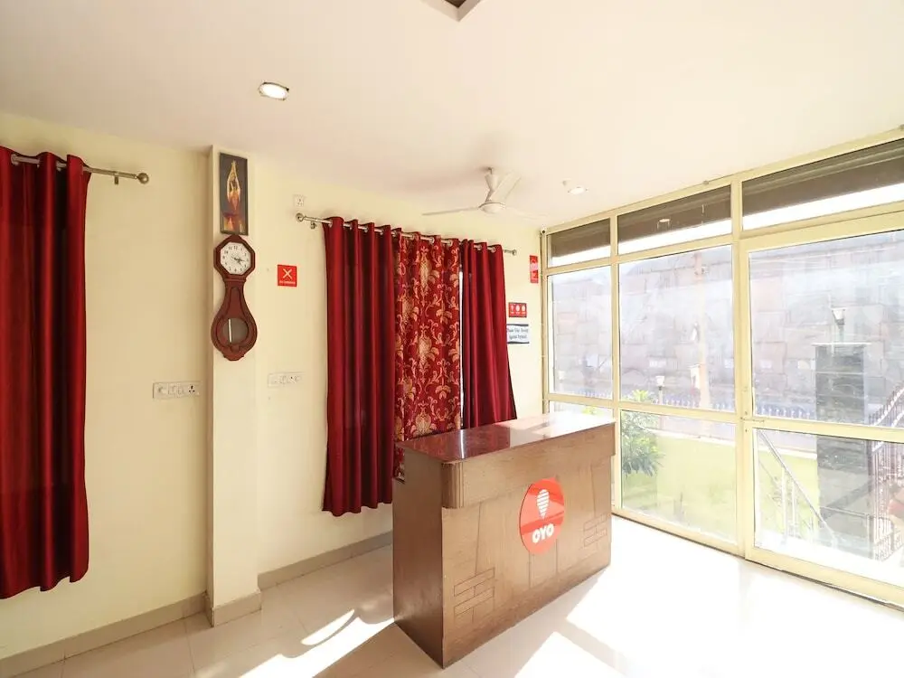Матхура: OYO 11426 Hotel Jyoti Residency