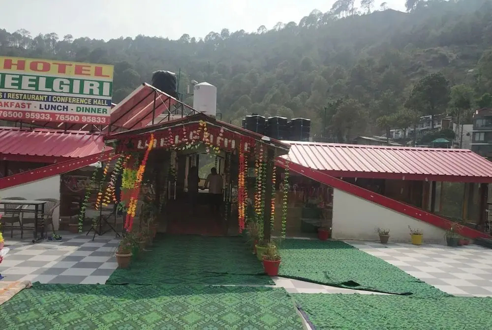 Казаули: Neel Giri Resort