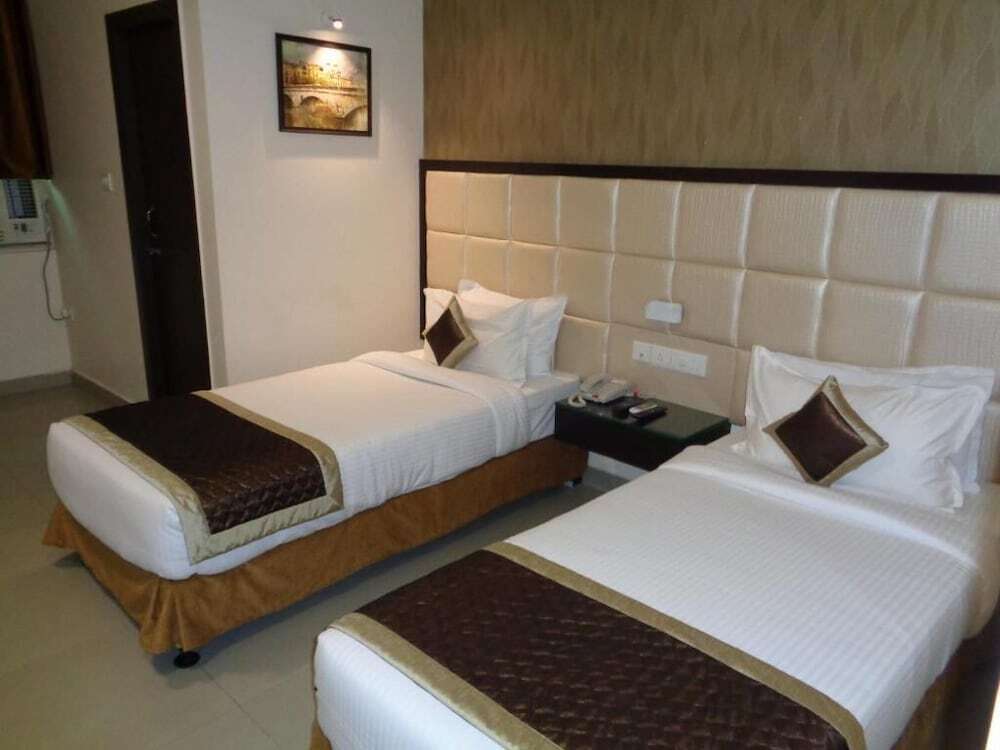 Патна: The AVR Hotels & Banquets