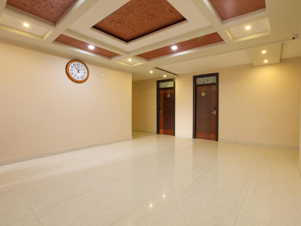 Пунди: Sri Venkadaramana Towers