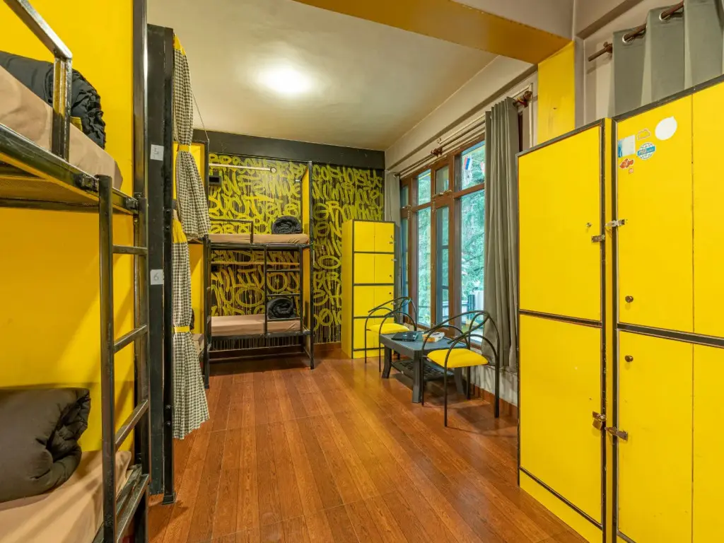 Касоль: The Hosteller Kasol