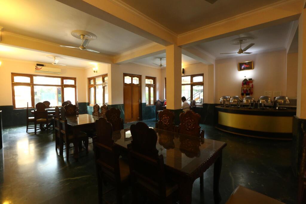 Кангра: Hotel Samdupling Himalayan Brothers