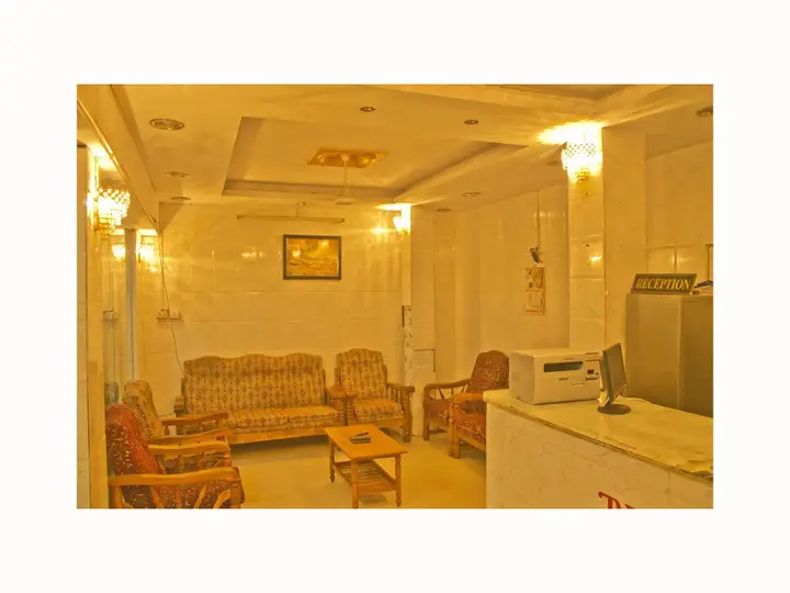 Хидерабад: Metro Lodge