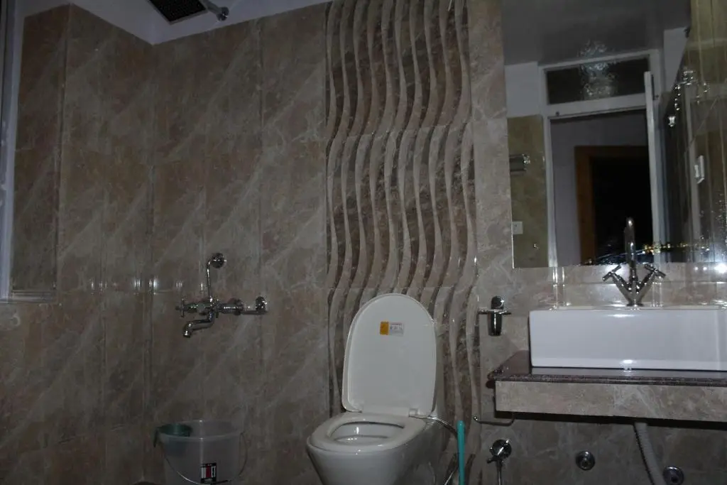 Лех: Raku Guest House