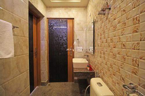 Джелалабад: JJK Guest House