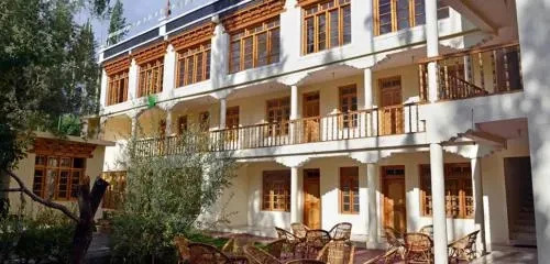 Лех: Barath Hotel & Guest House