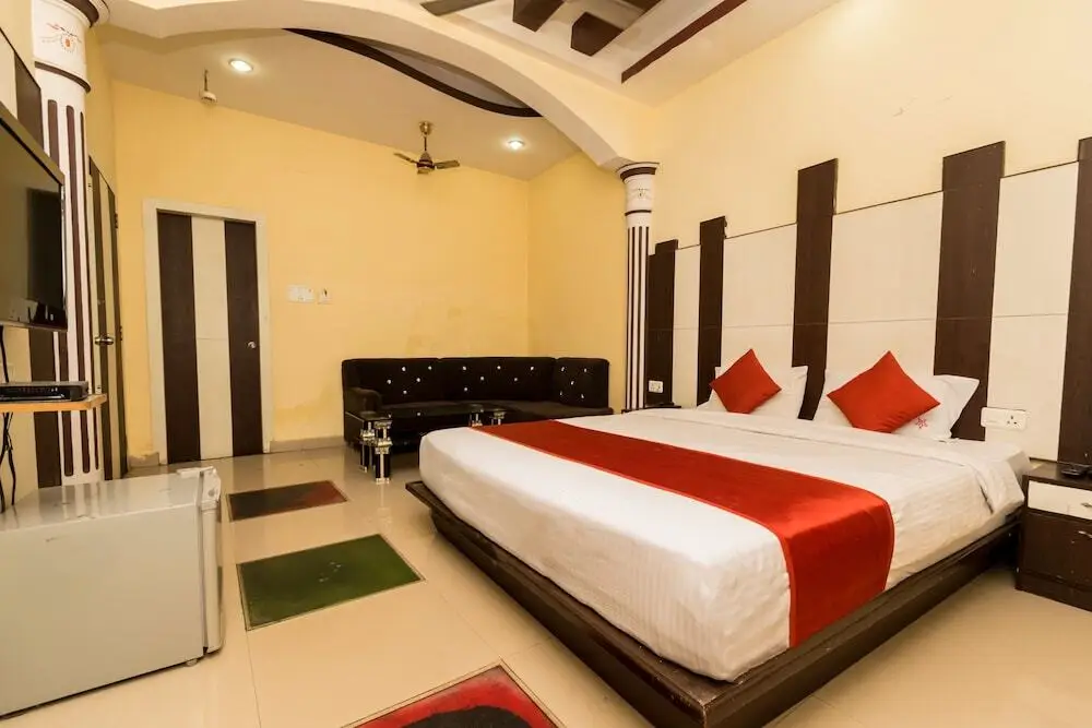 Колката: OYO 3276 Hotel Rockstar Suites