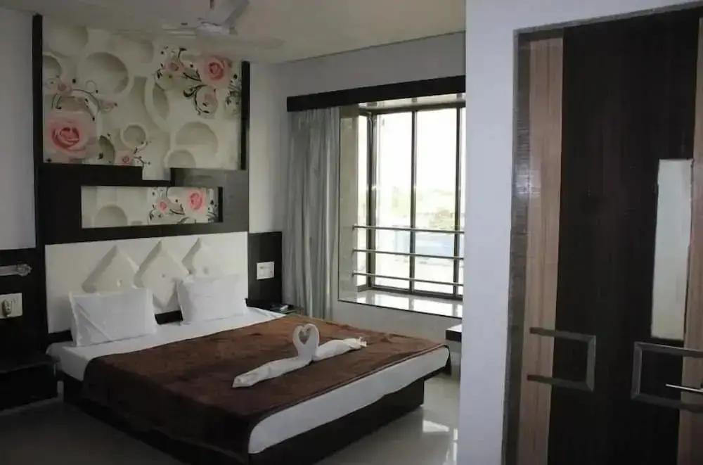 Дахану: Hotel Saffron