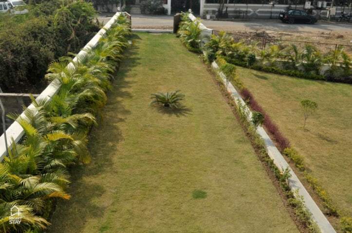 Сурат: ShriNivas Residency