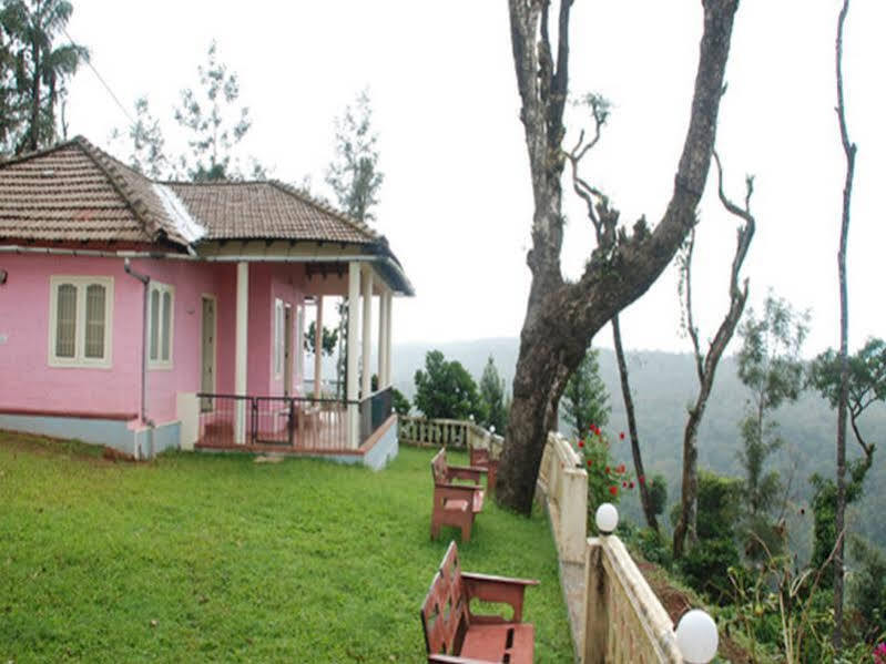 Кушалнагар: Silent Valley Cottages