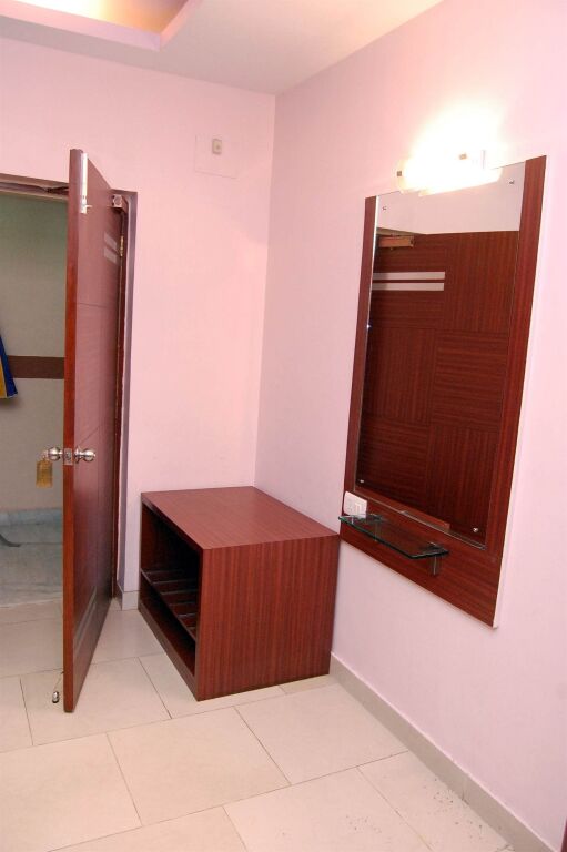 Колката: Hotel Rushabh Home