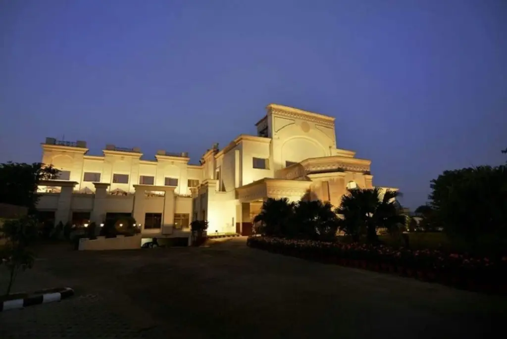 The Competent Palace Hotel — фото 1