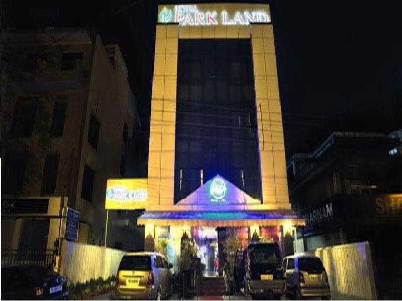 Нью-Дели: Parkland Safdarjung Enclave