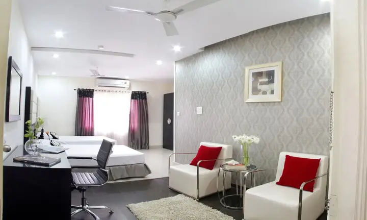 Хидерабад: At Home Suites