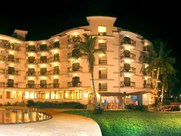 Бага: Nazri Resort