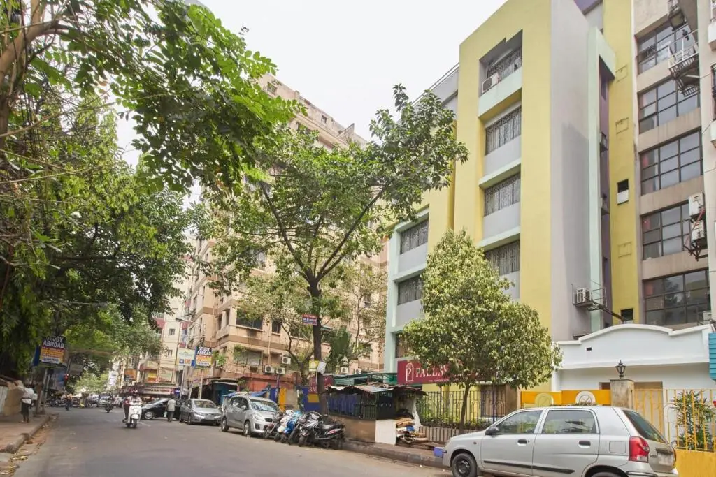 Pallavi International Hotel — фото 1