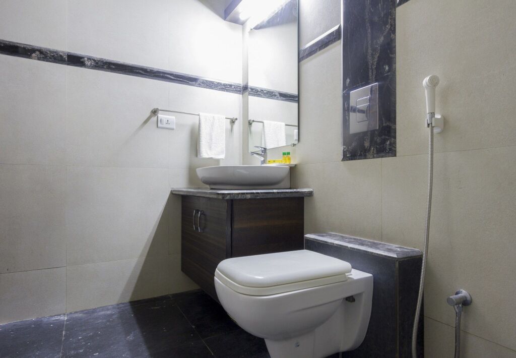 Пуна: FabHotel Sumati Baner