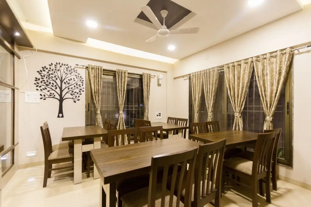 Пуна: FabHotel Sumati Baner