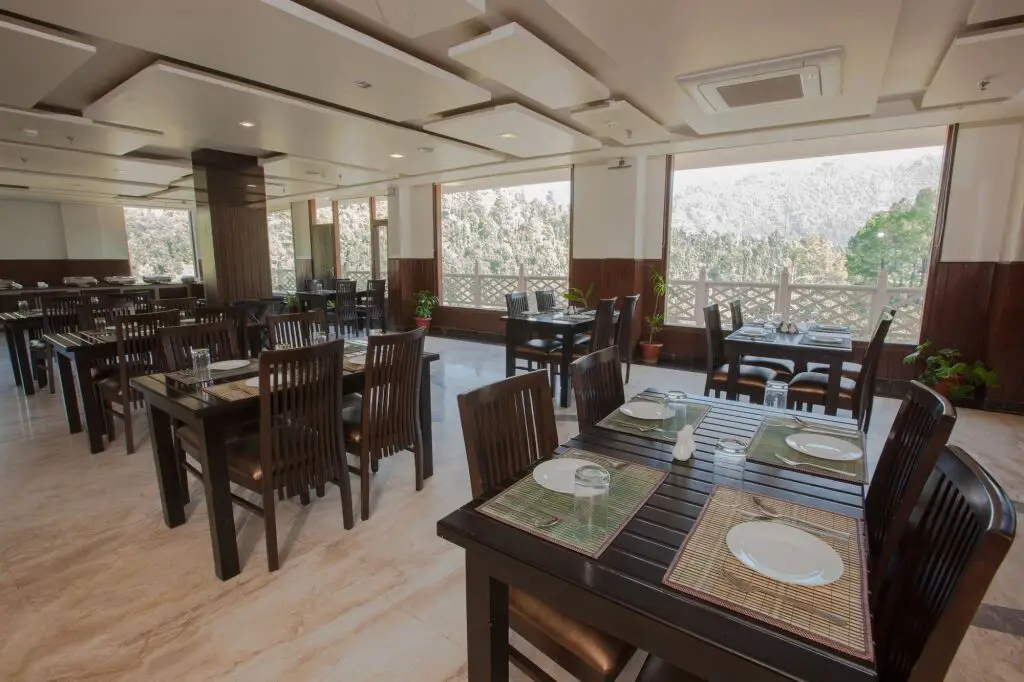 Наинитал: Sea Hawk Hill Resort - A Luxury Boutique Resort