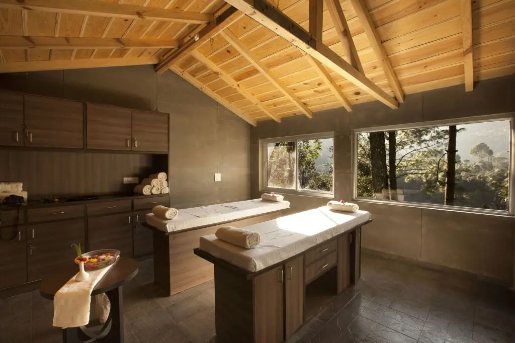 Наинитал: Sea Hawk Hill Resort - A Luxury Boutique Resort