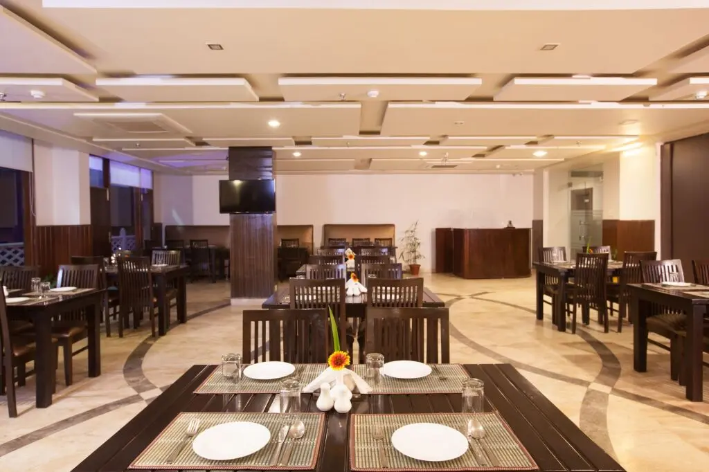 Наинитал: Sea Hawk Hill Resort - A Luxury Boutique Resort