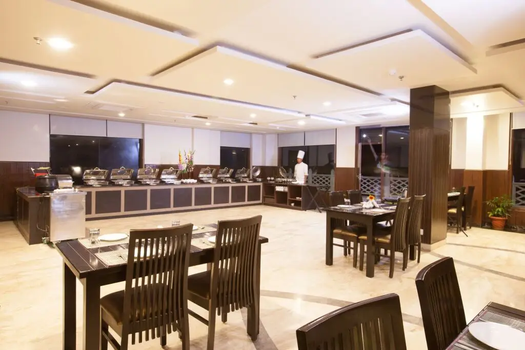 Наинитал: Sea Hawk Hill Resort - A Luxury Boutique Resort