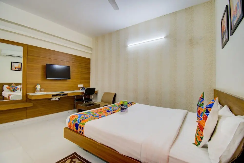 Хидерабад: Yesmark by Fab Hotels