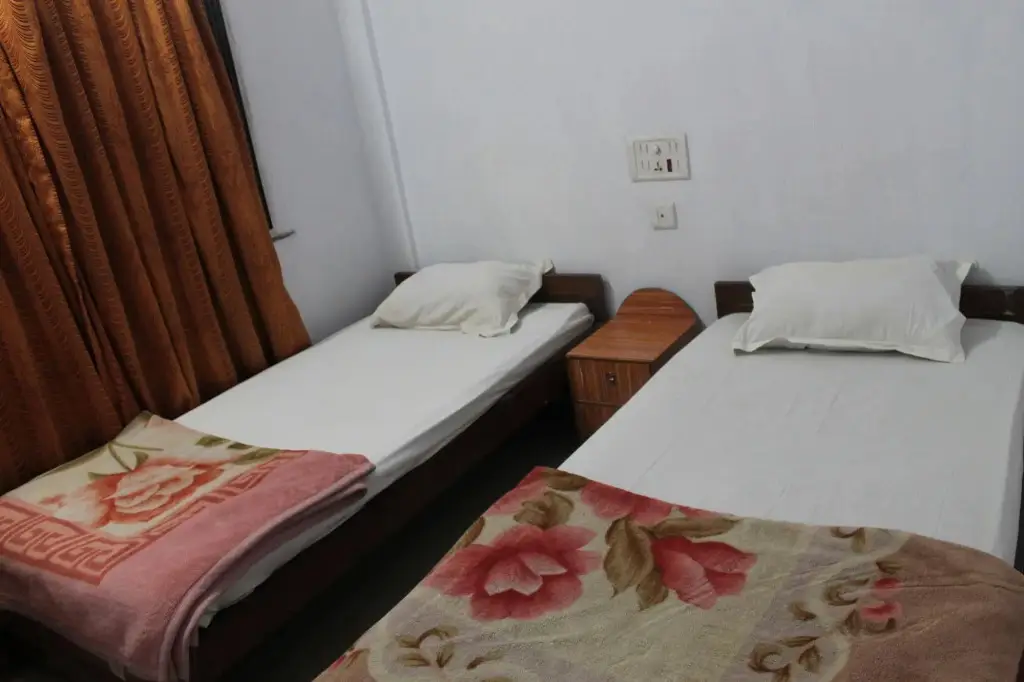 Бодх-Гая: Hotel Jeevak International