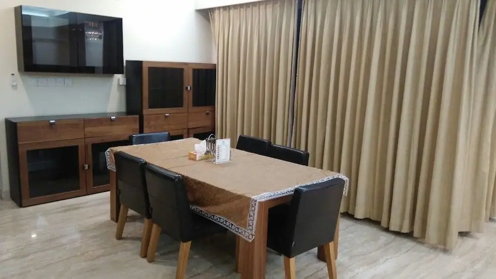 Пуна: Kalpatharuvu-KNY Service Apartment