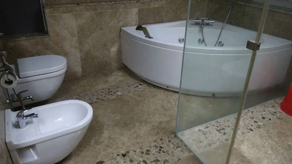 Пуна: Kalpatharuvu-KNY Service Apartment
