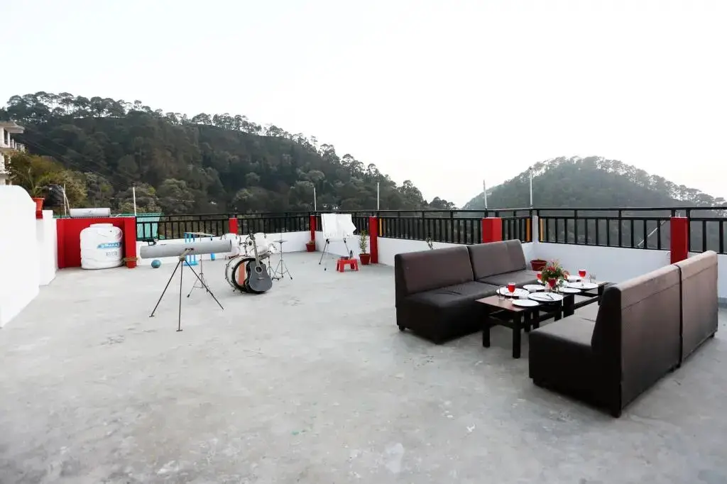 Наинитал: Goroomgo Sweet Sunset Resort Nainital