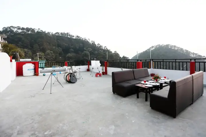 Наинитал: Goroomgo Sweet Sunset Resort Nainital