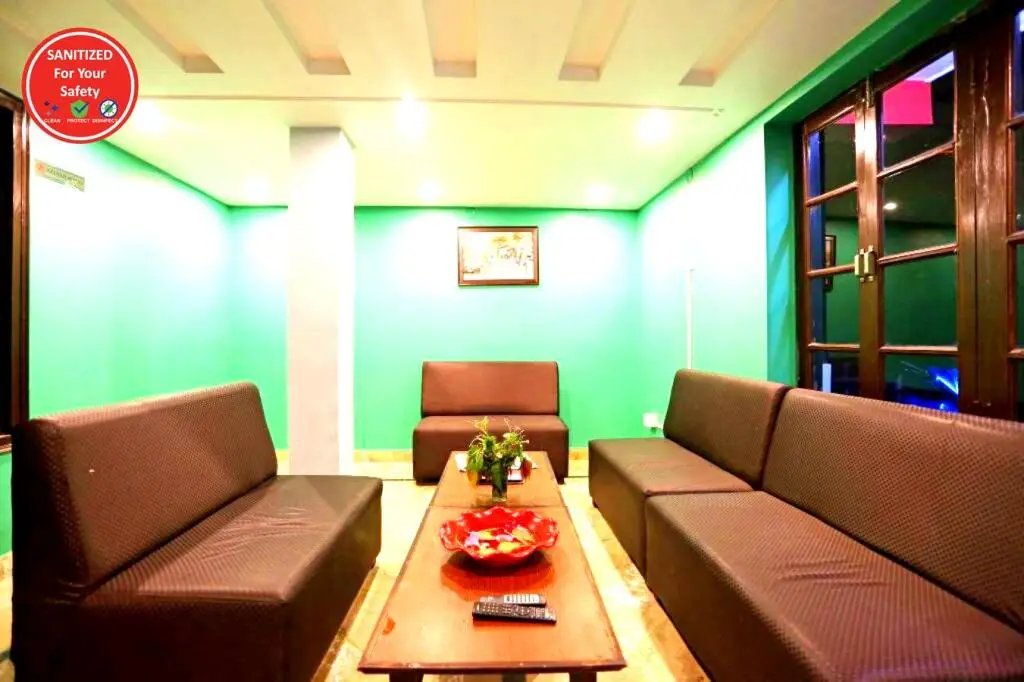 Наинитал: Goroomgo Sweet Sunset Resort Nainital