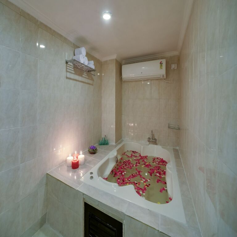 Силигури: Royal Sarovar Portico Siliguri