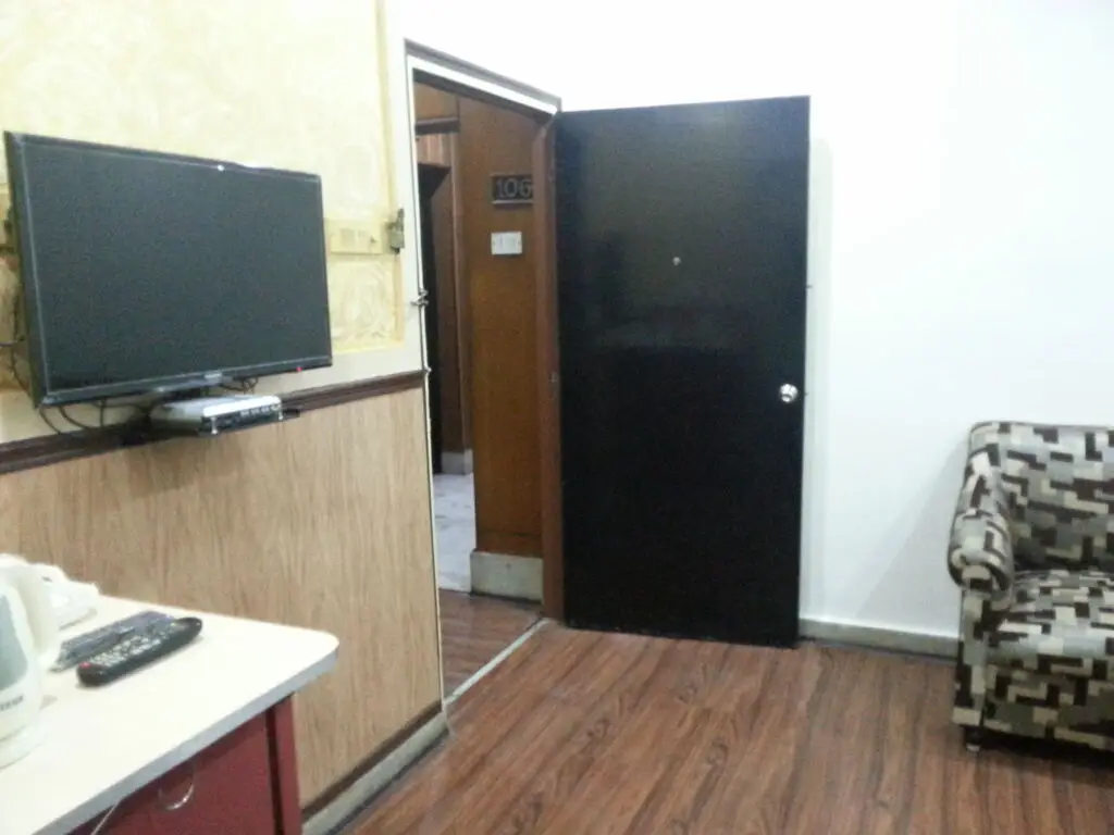 Hotel Akash Ganga — фото 1