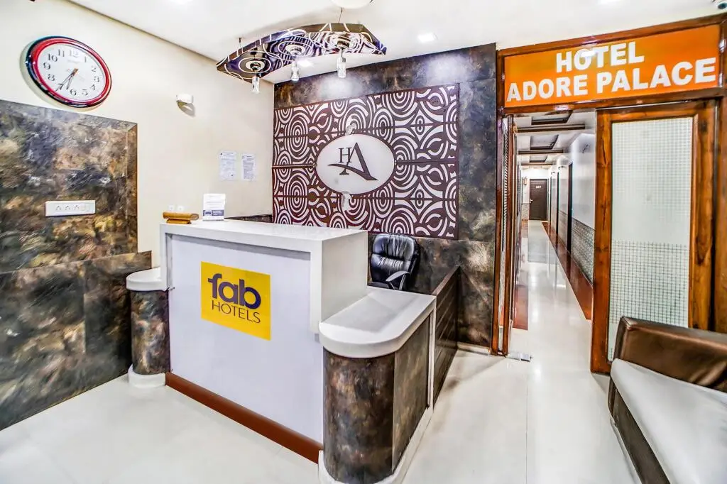 Мумбаи: FabHotel Adore Palace