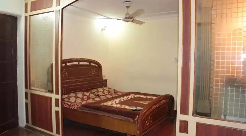 Нью-Дели: Hotel Vishesh Continental Kirti Nagar