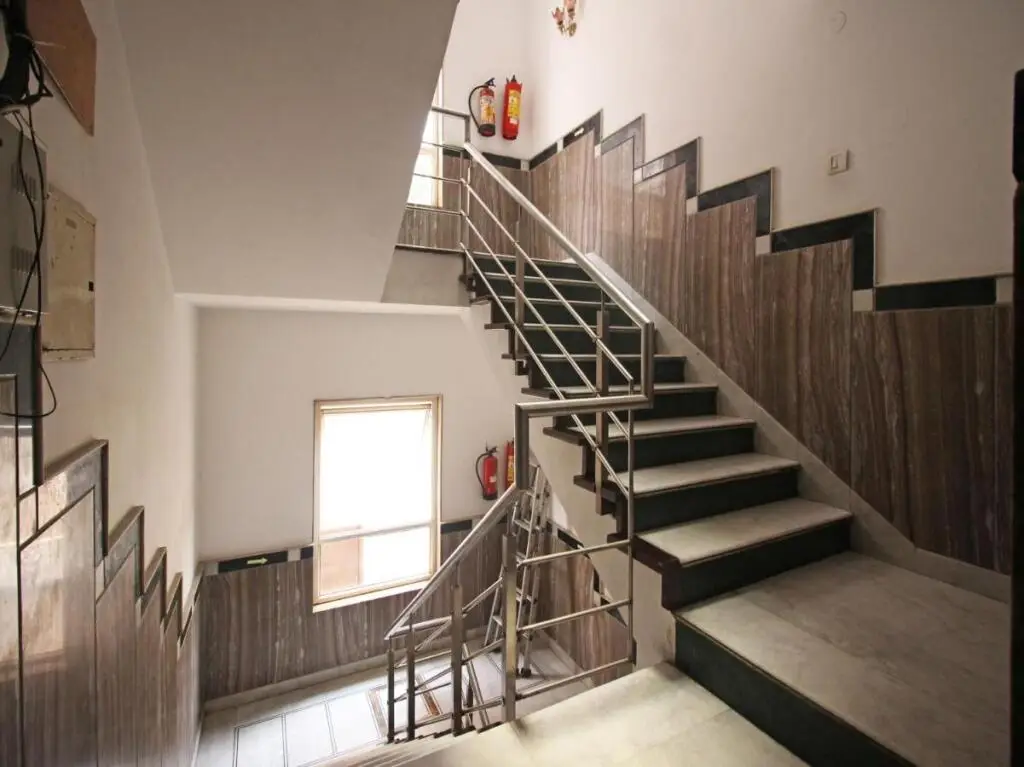 Нью-Дели: Hotel Baba Inn