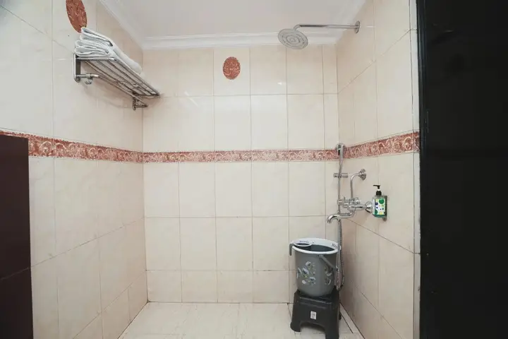 Нью-Дели: Hotel B Continental