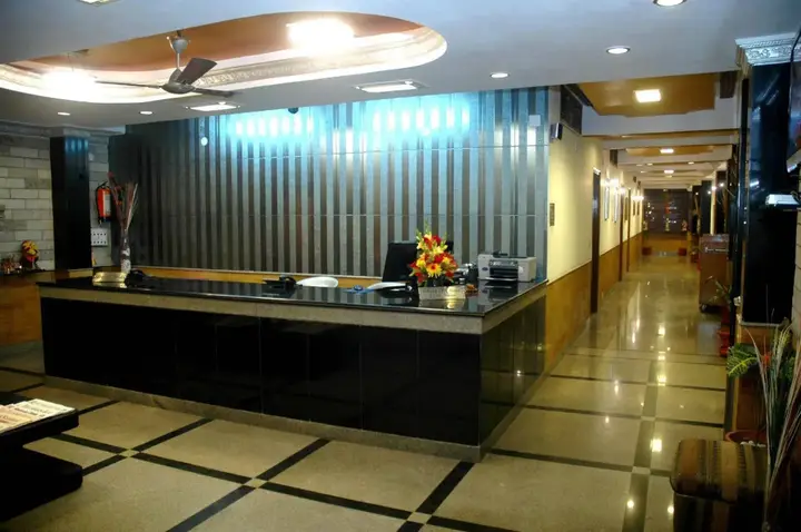 Нью-Дели: Tavern Business Hotel